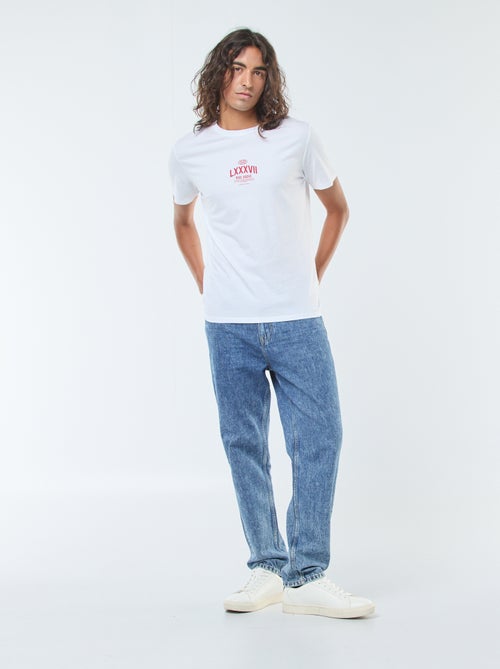 T-shirt imprimé à manches courtes et col rond - Kiabi T-shirt imprimé à manches courtes et col rond - Kiabi