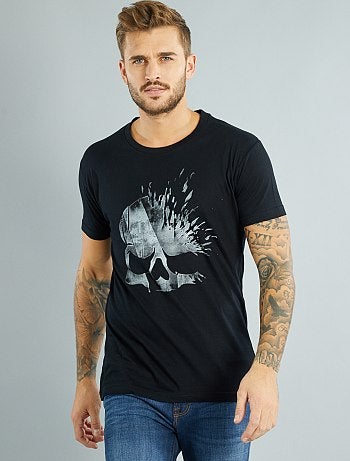 Product Couleur : noir, , ,, - Taille : S, XL, L,M,XXLHabillement Homme / Homme du S au XXL / T-shirt / T-shirt imprimé Les fans du célèbre jeu vidéo vont adorer ce tee-shirt ! - Tee-shirt en maille jersey KIABI