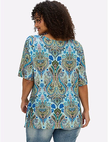 T-shirt Imprimé Encolure En Forme De Cœur - Taille Standard - Sheego