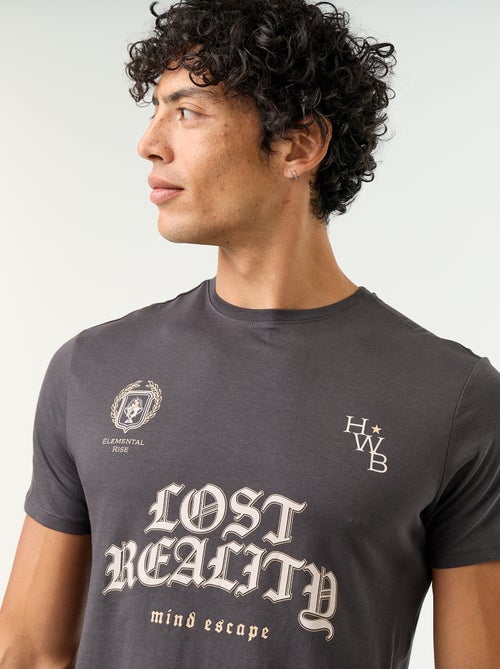 T-shirt imprimé fantaisie à manches courtes - Kiabi
