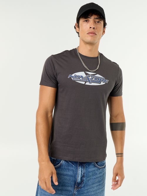 T-shirt imprimé fantaisie à manches courtes - Kiabi T-shirt imprimé fantaisie à manches courtes - Kiabi