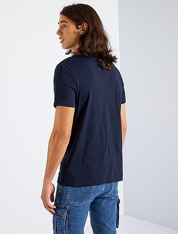 Heren Kleding Tops en shirts T-shirts Effen shirts Kiabi Effen shirts T-shirt Bleu marine avec poche Kiabi Homme 