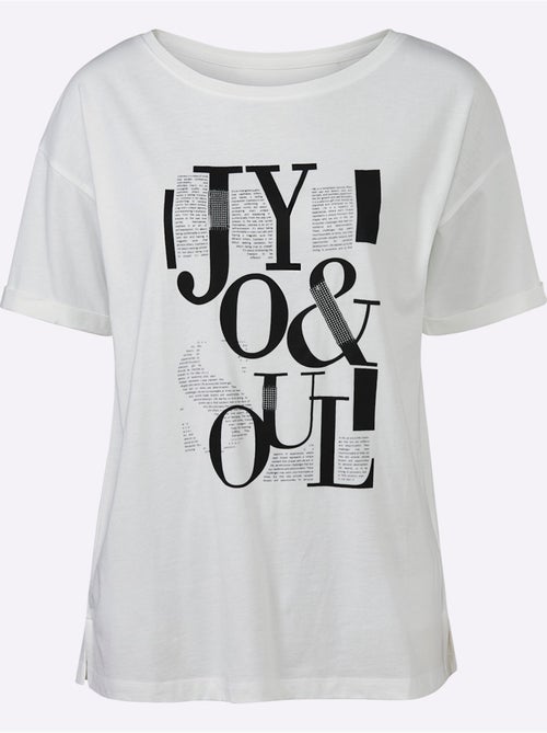 T shirt imprimé lettrage fantaisie encolure ronde et manches courtes - Taille standard - Helline - Kiabi T shirt imprimé lettrage fantaisie encolure ronde et manches courtes - Taille standard - Helline - Kiabi