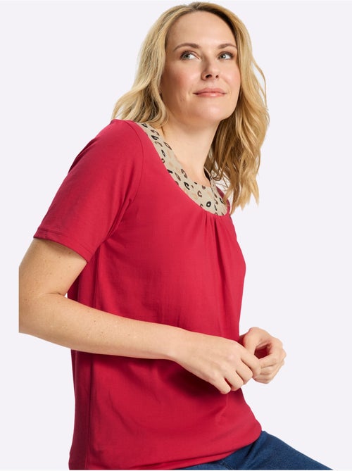 T-shirt long à col rond avec motif léopard et fronces raffinées - Taille standard - Moda Vilona - Kiabi T-shirt long à col rond avec motif léopard et fronces raffinées - Taille standard - Moda Vilona - Kiabi