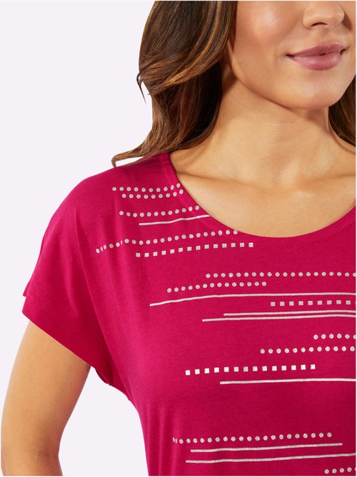 T-shirt long à col rond avec motifs brillants et coupe en A - Taille standard - Moda Vilona - Kiabi T-shirt long à col rond avec motifs brillants et coupe en A - Taille standard - Moda Vilona - Kiabi