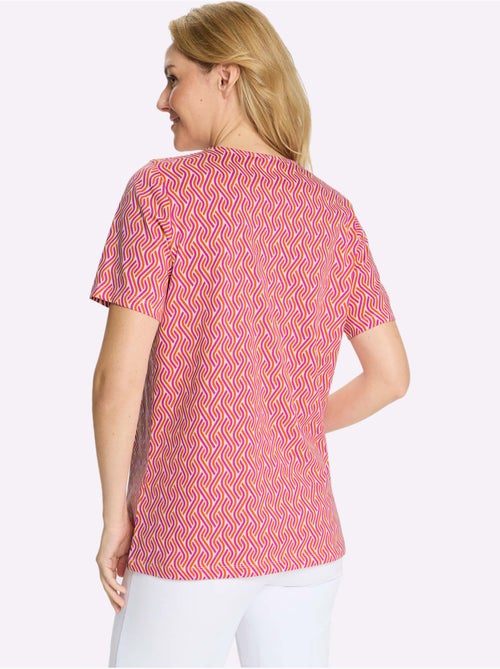 T-shirt long à col rond avec plis et manches courtes - Taille standard - Moda Vilona - Kiabi T-shirt long à col rond avec plis et manches courtes - Taille standard - Moda Vilona - Kiabi