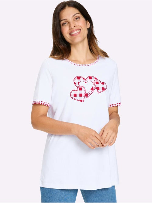 T-shirt long à col rond et manches courtes avec motif cœurs - Taille standard - Moda Vilona - Kiabi T-shirt long à col rond et manches courtes avec motif cœurs - Taille standard - Moda Vilona - Kiabi