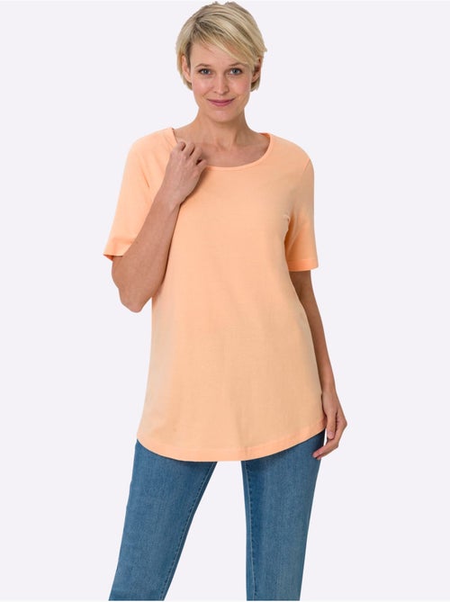 T-shirt long à col rond et manches courtes avec ourlet arrondi - Taille standard - Moda Vilona - Kiabi T-shirt long à col rond et manches courtes avec ourlet arrondi - Taille standard - Moda Vilona - Kiabi