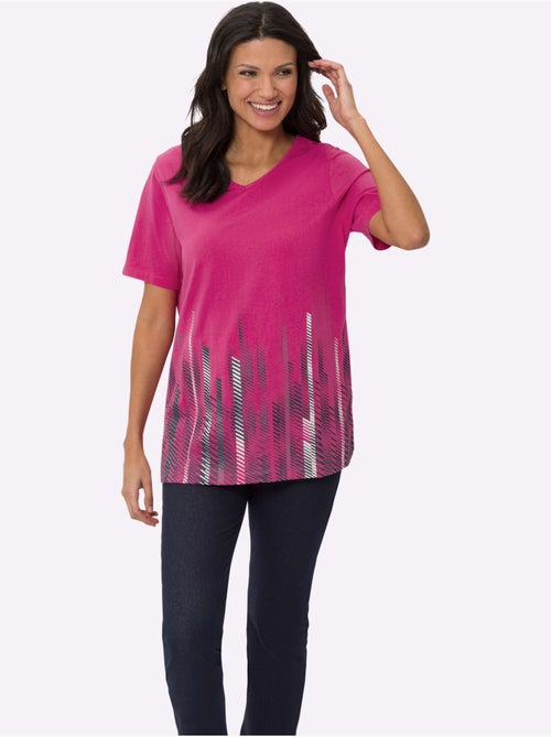 T-shirt long à col V avec imprimé graphique devant - Taille standard - Moda Vilona - Kiabi T-shirt long à col V avec imprimé graphique devant - Taille standard - Moda Vilona - Kiabi