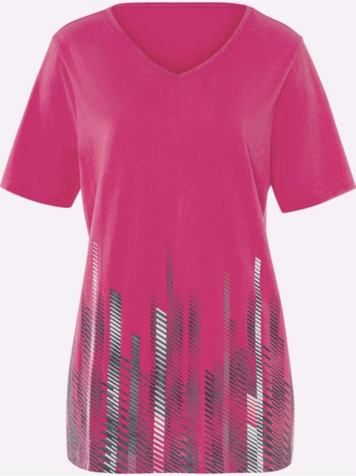 T-shirt long à col V avec imprimé graphique devant - Taille standard - Moda Vilona - Kiabi T-shirt long à col V avec imprimé graphique devant - Taille standard - Moda Vilona - Kiabi