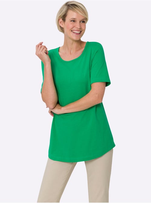 T-shirt long à encolure ronde avec coupe évasée et ourlet arrondi - Taille standard - Moda Vilona - Kiabi T-shirt long à encolure ronde avec coupe évasée et ourlet arrondi - Taille standard - Moda Vilona - Kiabi