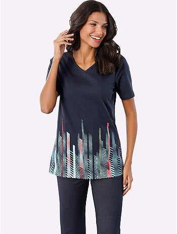 T-shirt long à encolure V avec imprimé graphique devant - Taille standard - Moda Vilona