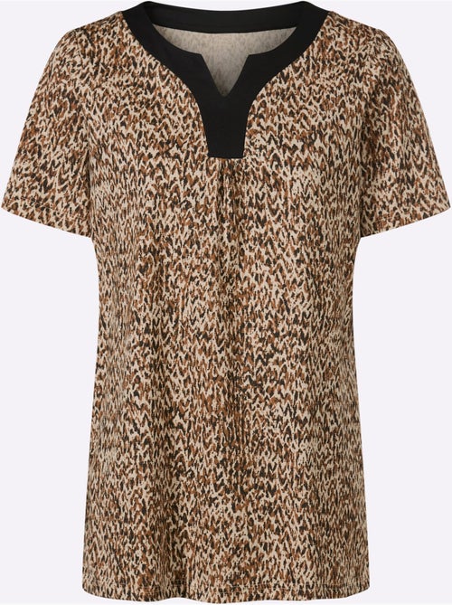 T-shirt long à encolure V avec motifs imprimés et manches courtes - Taille standard - Moda Vilona - Kiabi T-shirt long à encolure V avec motifs imprimés et manches courtes - Taille standard - Moda Vilona - Kiabi