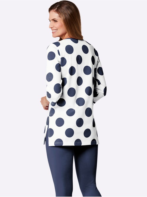T-shirt long à motifs pois avec encolure ronde et manches 3/4 - Taille standard - Witt - Kiabi T-shirt long à motifs pois avec encolure ronde et manches 3/4 - Taille standard - Witt - Kiabi