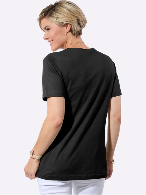 T-shirt long avec col rond et manches courtes à boutons décoratifs - Taille standard - Witt - Kiabi T-shirt long avec col rond et manches courtes à boutons décoratifs - Taille standard - Witt - Kiabi