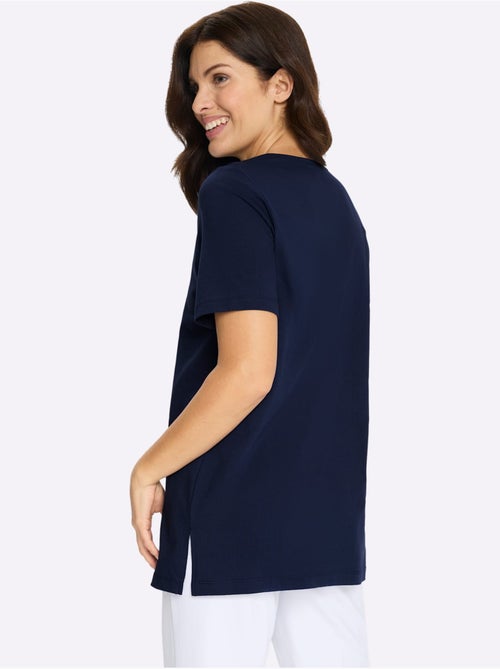 T-shirt long avec empiècement en dentelle et fentes latérales - Taille standard - Moda Vilona - Kiabi T-shirt long avec empiècement en dentelle et fentes latérales - Taille standard - Moda Vilona - Kiabi