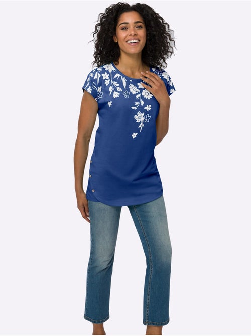 T-shirt long avec encolure ronde et mancherons à motifs floraux - Taille standard - Moda Vilona - Kiabi T-shirt long avec encolure ronde et mancherons à motifs floraux - Taille standard - Moda Vilona - Kiabi