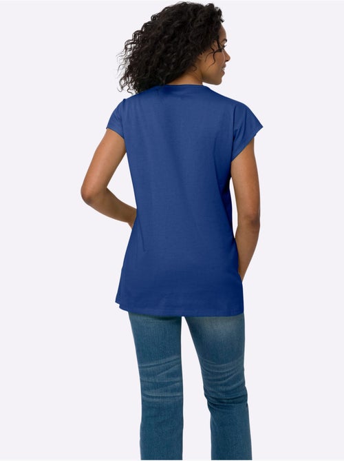 T-shirt long avec encolure ronde et mancherons à motifs floraux - Taille standard - Moda Vilona - Kiabi T-shirt long avec encolure ronde et mancherons à motifs floraux - Taille standard - Moda Vilona - Kiabi