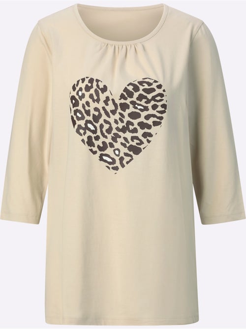 T-shirt long avec imprimé cœur animal et encolure ronde - taille standard - moda vilona - Kiabi T-shirt long avec imprimé cœur animal et encolure ronde - taille standard - moda vilona - Kiabi
