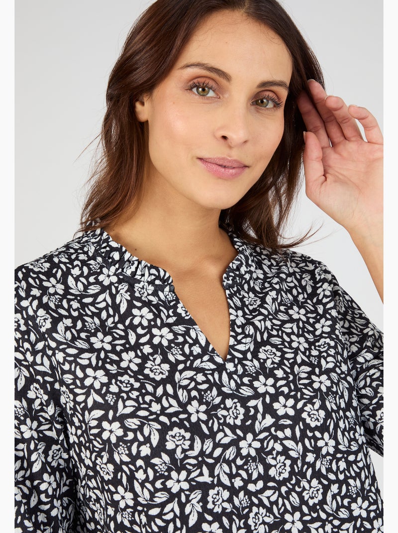 T-shirt maille texturée fleurie - Damart Noir - Kiabi