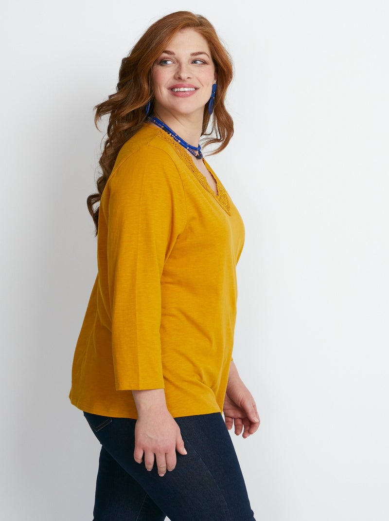 T-shirt manches 3/4 coton et macramé Jaune - Kiabi