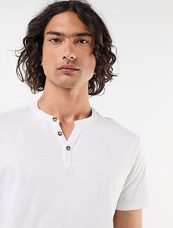 T-shirt manches courtes à col tunisien