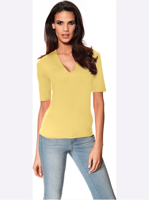 T-shirt Manches Courtes Col V - Taille Standard - Helline - Kiabi T-shirt Manches Courtes Col V - Taille Standard - Helline - Kiabi
