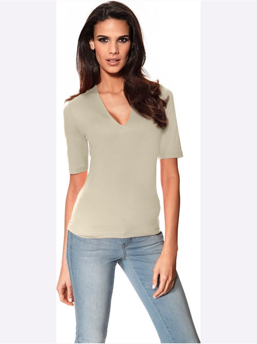 T-shirt Manches Courtes Col V - Taille Standard - Helline - Kiabi T-shirt Manches Courtes Col V - Taille Standard - Helline - Kiabi