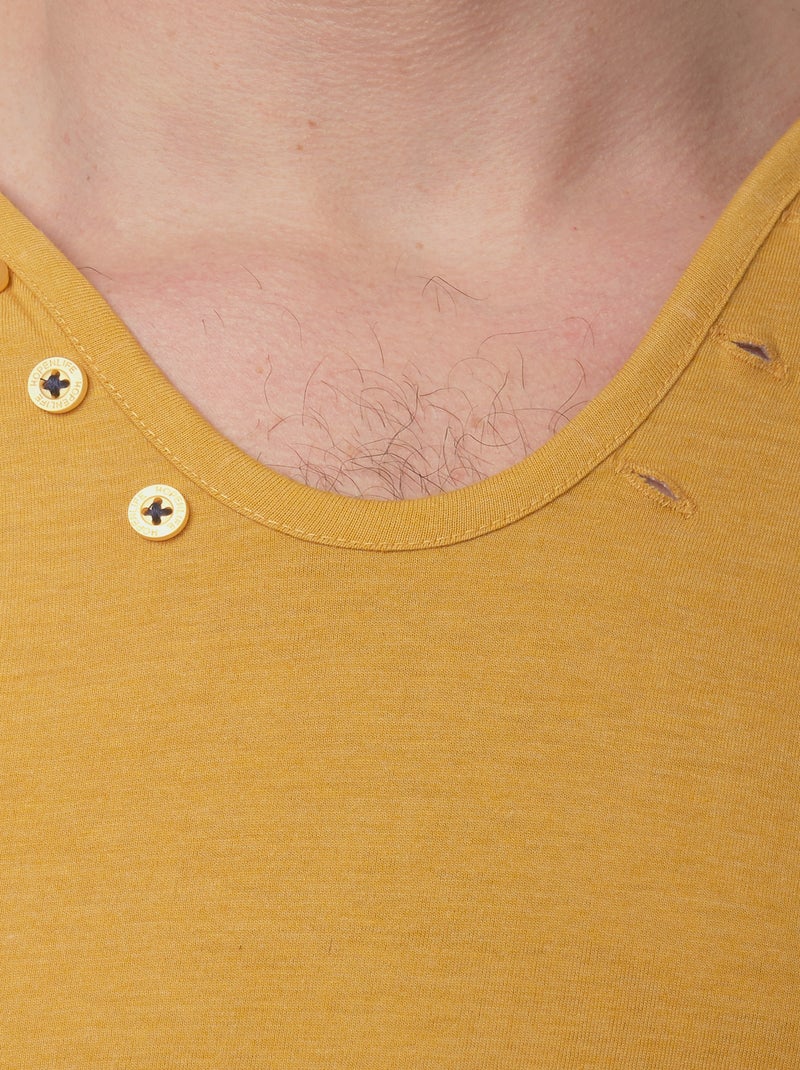 T-shirt manches courtes col V uni Jaune paille - Kiabi