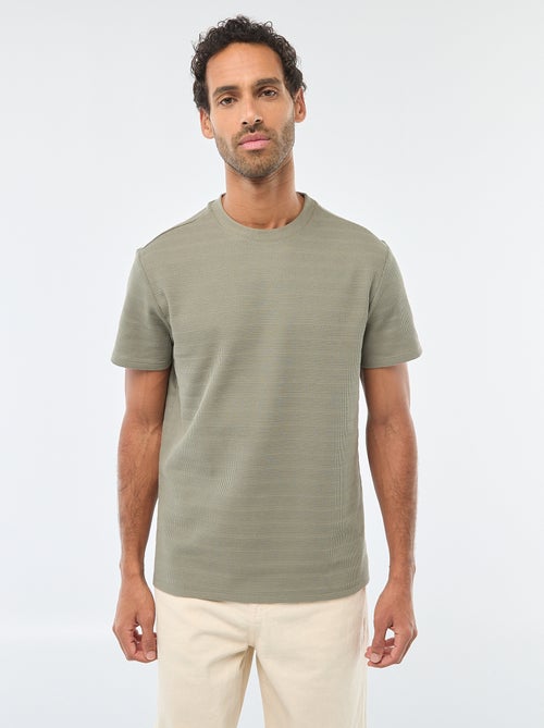 T-shirt manches courtes en maille gaufrée - Kiabi T-shirt manches courtes en maille gaufrée - Kiabi