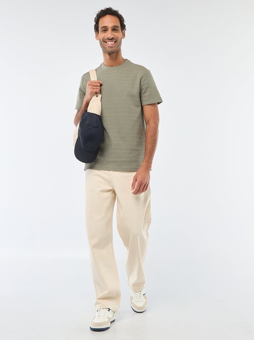 T-shirt manches courtes en maille gaufrée - Kiabi T-shirt manches courtes en maille gaufrée - Kiabi