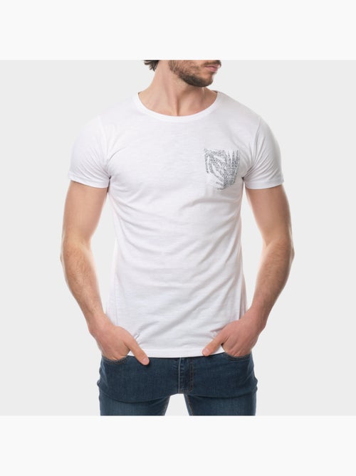 T-shirt manches courtes imprimé poitrine - Kiabi