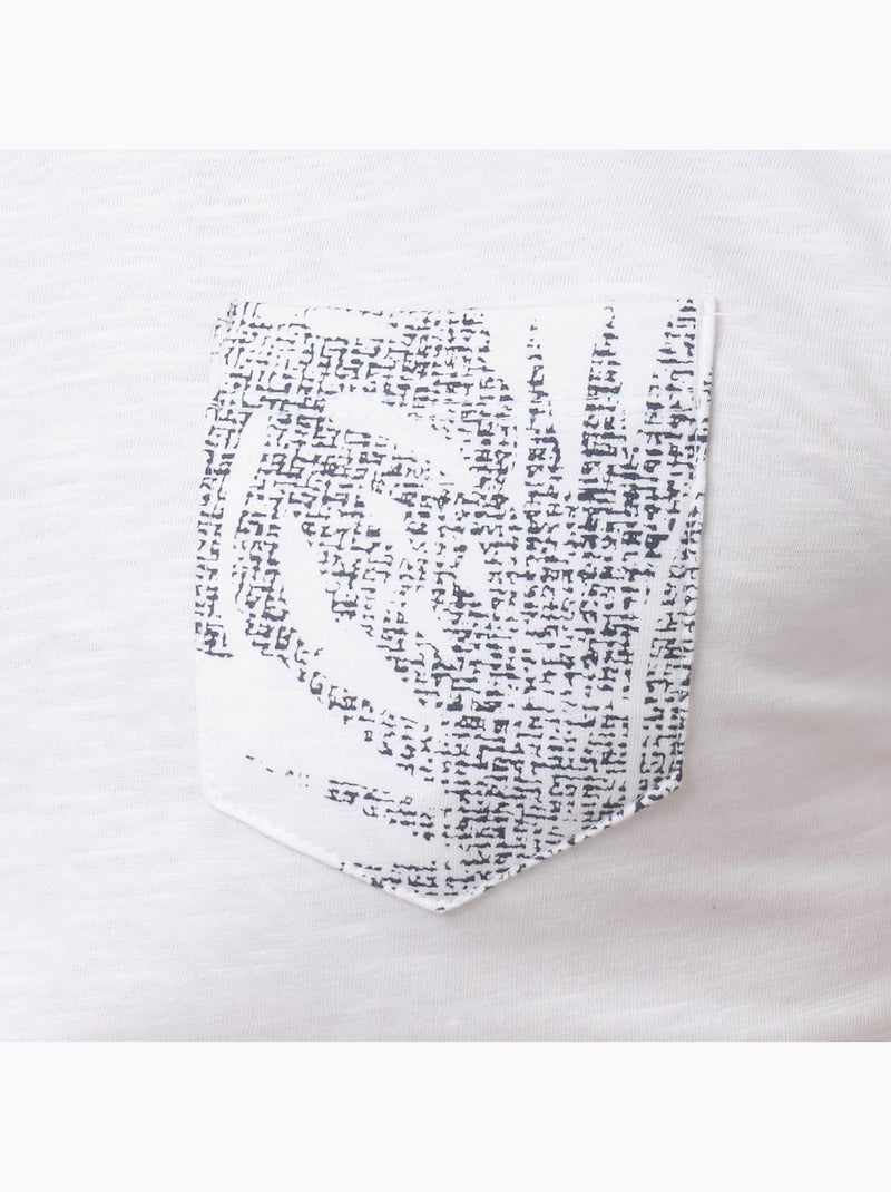 T-shirt manches courtes imprimé poitrine Blanc - Kiabi