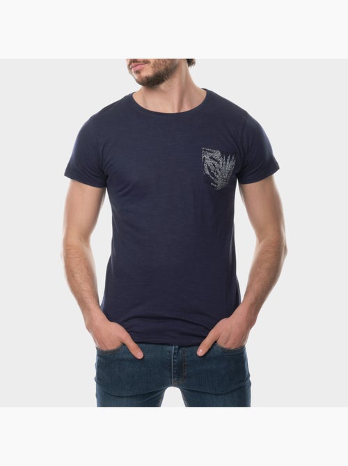 T-shirt manches courtes imprimé poitrine - Kiabi