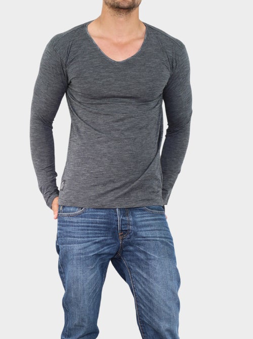 T-shirt manches longues avec fines rayures - Kiabi