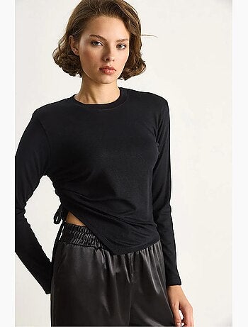 T-shirt manches longues basique ourlet asymétrique lucci
