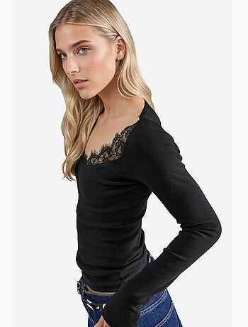 T-shirt manches longues col v dentelle busem