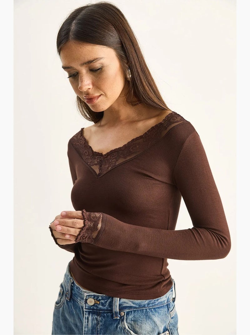 T-shirt manches longues col v dentelle lucci Marron chocolat - Kiabi