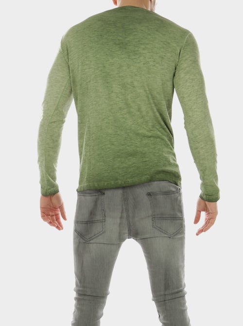 T-shirt manches longues col V imprimé - Kiabi