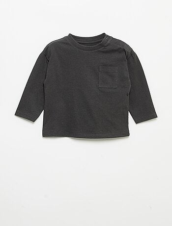 T-shirt manches longues et poche poitrine