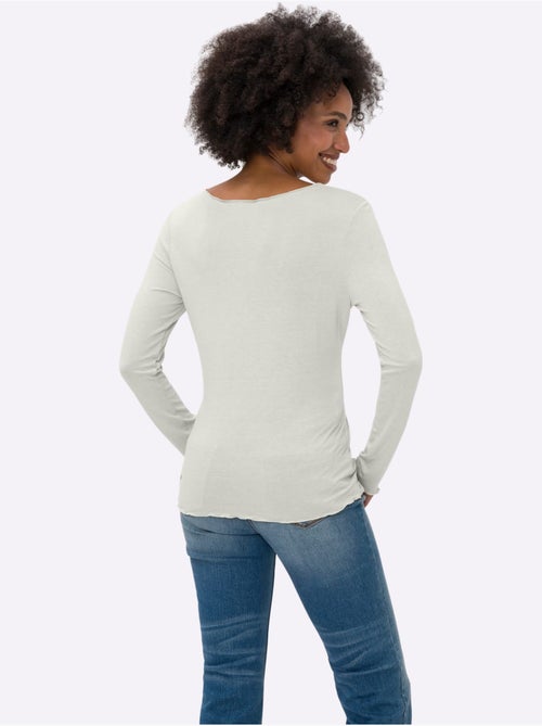 T-shirt Manches Longues Viscose Douce - Taille Standard - helline - Kiabi T-shirt Manches Longues Viscose Douce - Taille Standard - helline - Kiabi