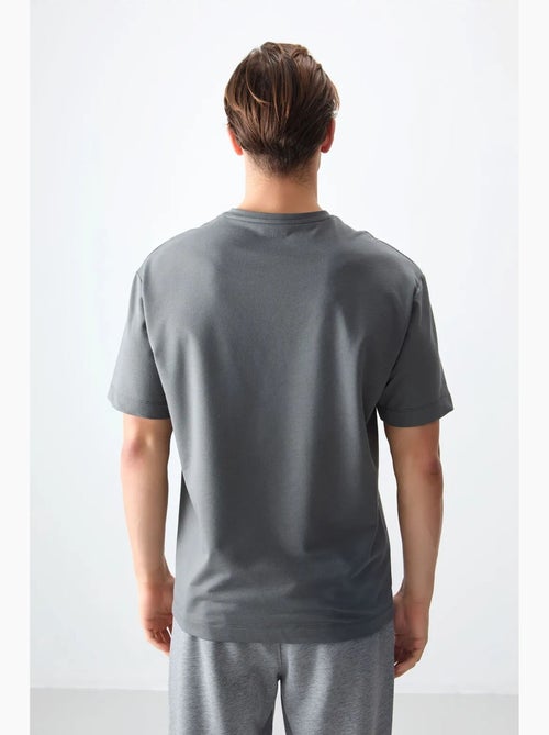 T-shirt oversize à col rond tommy - Kiabi T-shirt oversize à col rond tommy - Kiabi