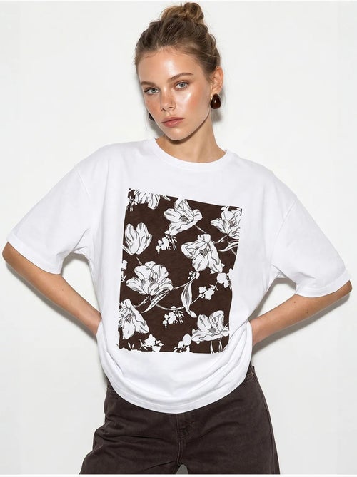 T-shirt oversize en coton à motif floral lucci - Kiabi T-shirt oversize en coton à motif floral lucci - Kiabi