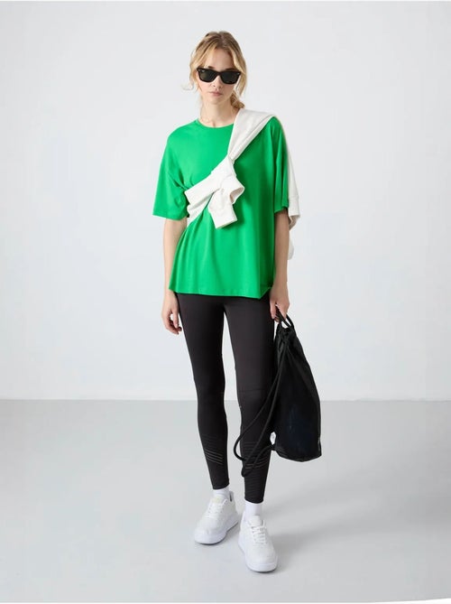 T-shirt oversize en coton et modal à col rond tommy - Kiabi T-shirt oversize en coton et modal à col rond tommy - Kiabi