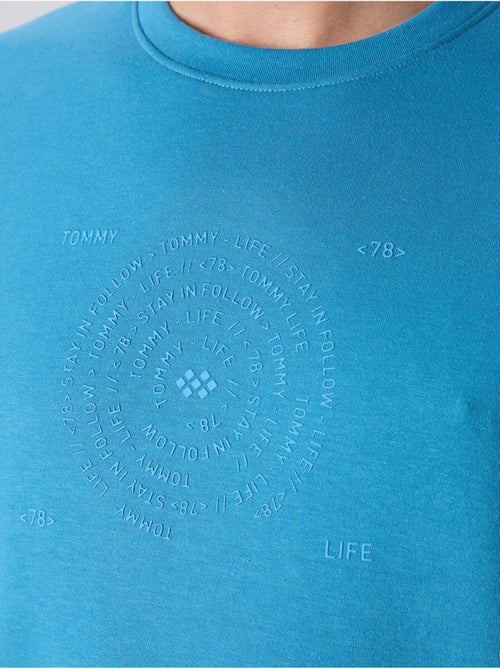 T-shirt oversize en mélange coton à col rond tommy - Kiabi T-shirt oversize en mélange coton à col rond tommy - Kiabi