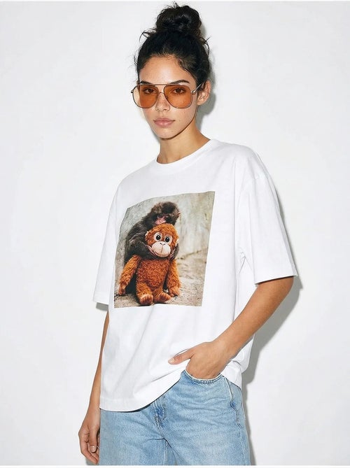 T-shirt oversize imprimé à col rond lucci avec détail accessoire - Kiabi T-shirt oversize imprimé à col rond lucci avec détail accessoire - Kiabi