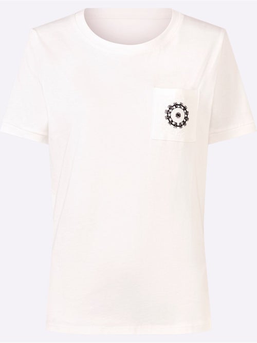 T-shirt Poche Poitrine Brodée - Taille Standard - Helline - Kiabi T-shirt Poche Poitrine Brodée - Taille Standard - Helline - Kiabi