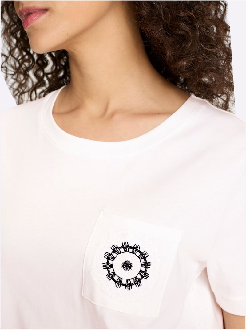 T-shirt Poche Poitrine Brodée - Taille Standard - Helline Ecru - Kiabi