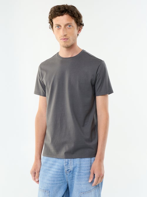 T-shirt pour homme en coton uni à col rond - Kiabi T-shirt pour homme en coton uni à col rond - Kiabi