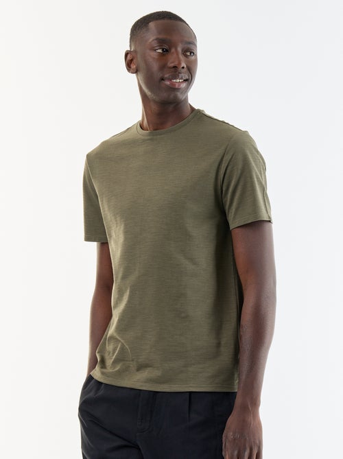 T-shirt pour homme uni à col rond - Kiabi T-shirt pour homme uni à col rond - Kiabi